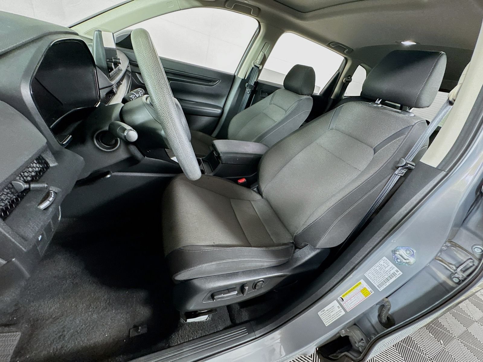 Used 2023 Lunar Silver Metallic Honda EX image 12