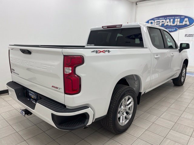 New 2026 Summit White Chevrolet RST image 22