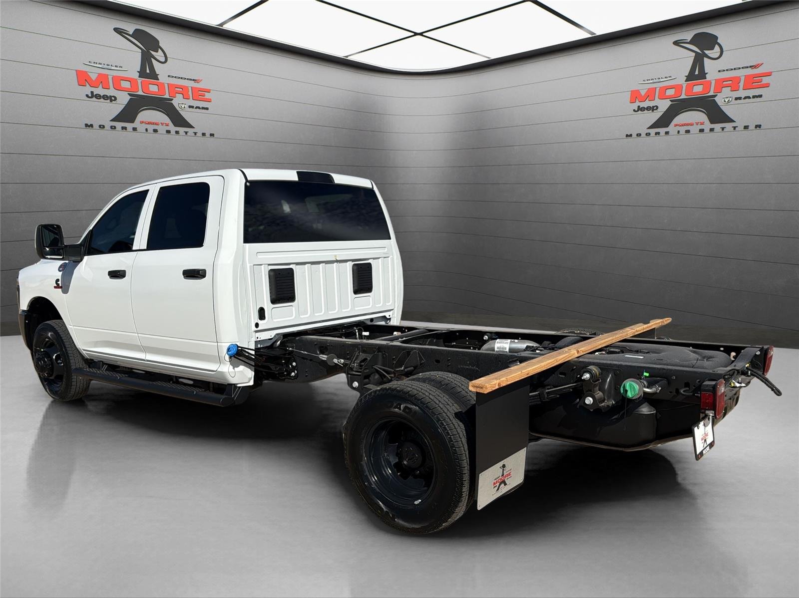 New 2026 Bright White Clearcoat RAM Tradesman image 6