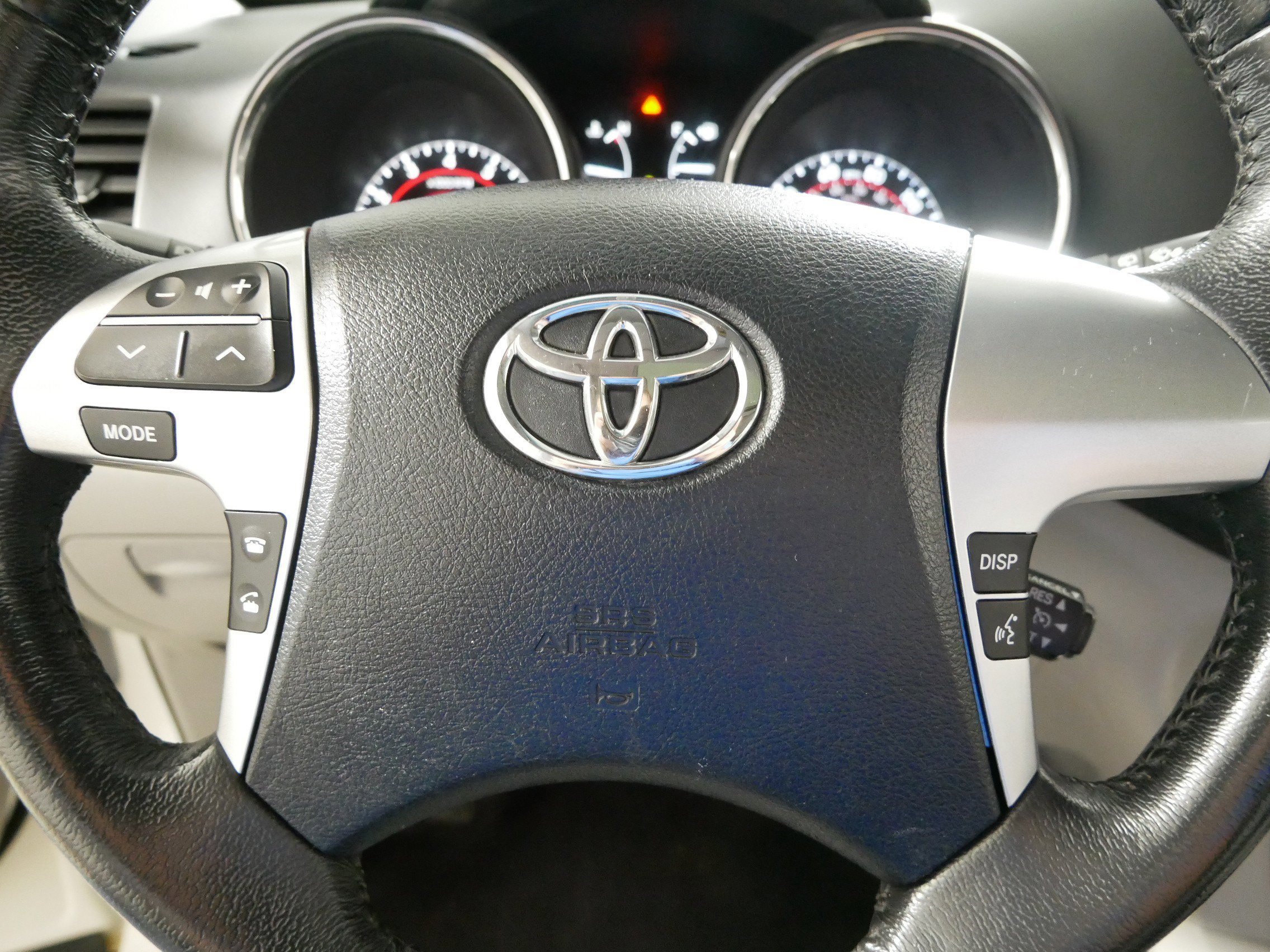 Used 2012 Blizzard Pearl Toyota SE image 25