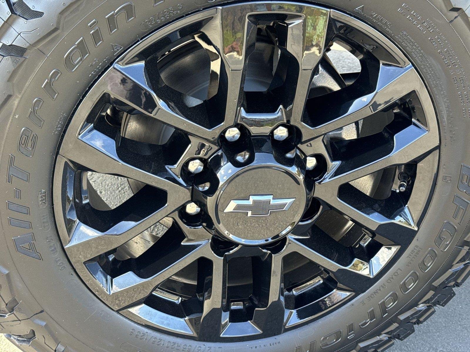 New 2026 Black Chevrolet LT image 40