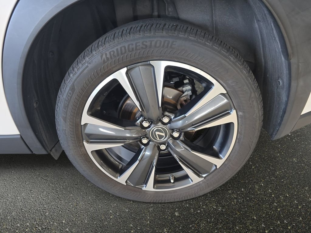 Used 2021 White Pearl Lexus 250h Base image 31