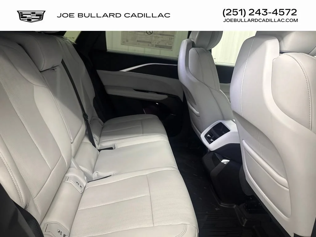 2026 Cadillac LYRIQ Luxury - Photo 17