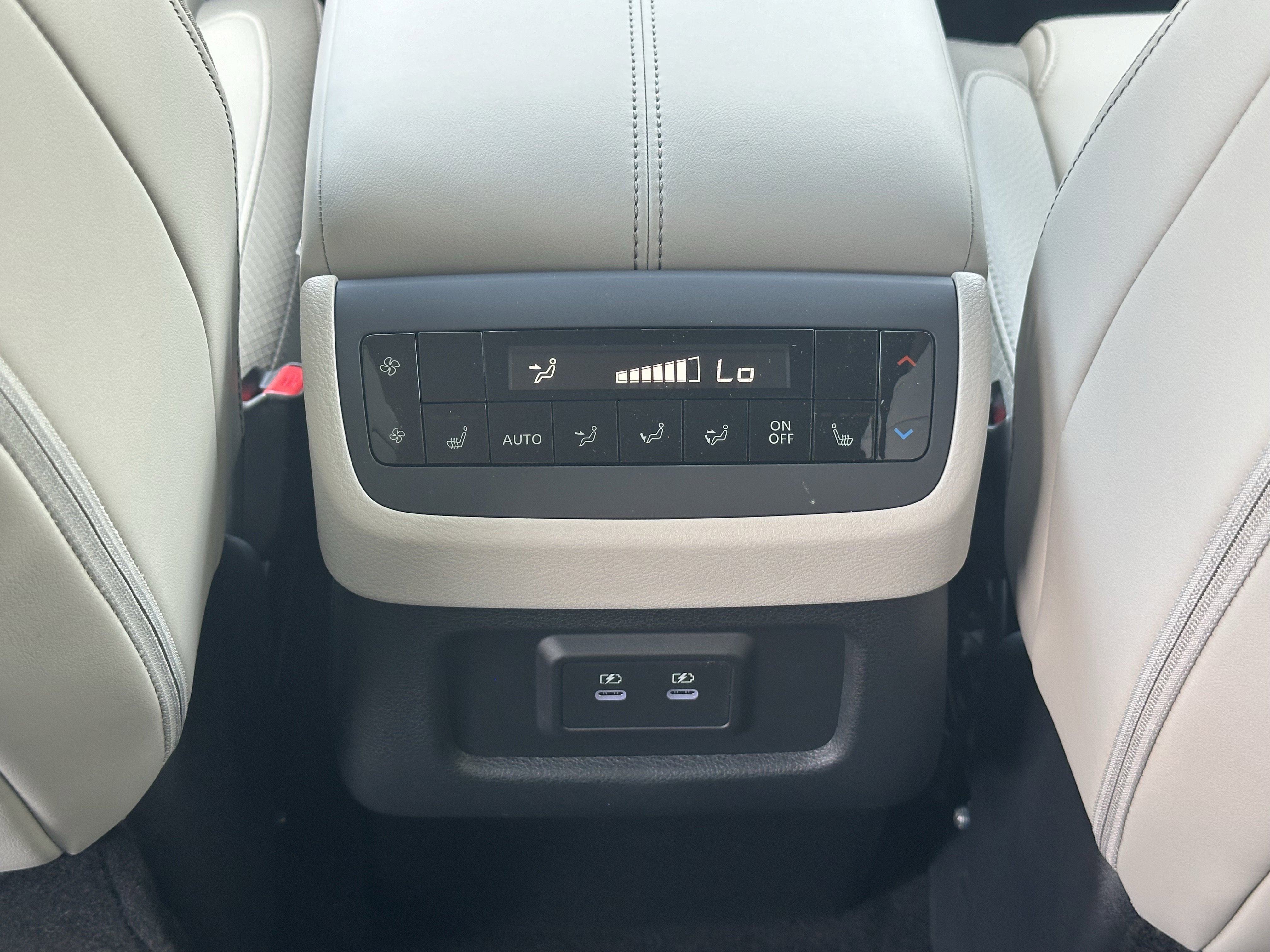 New 2026 Everest White Pearl Tricoat Nissan SL image 23