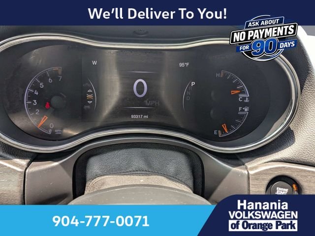 Used 2018 Black Jeep Altitude image 30