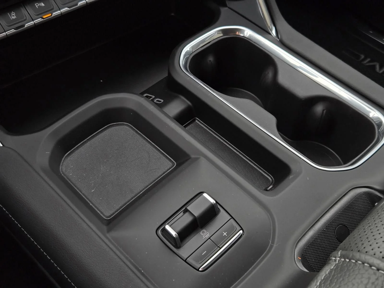 2026 GMC Sierra 2500HD Denali - Photo 11