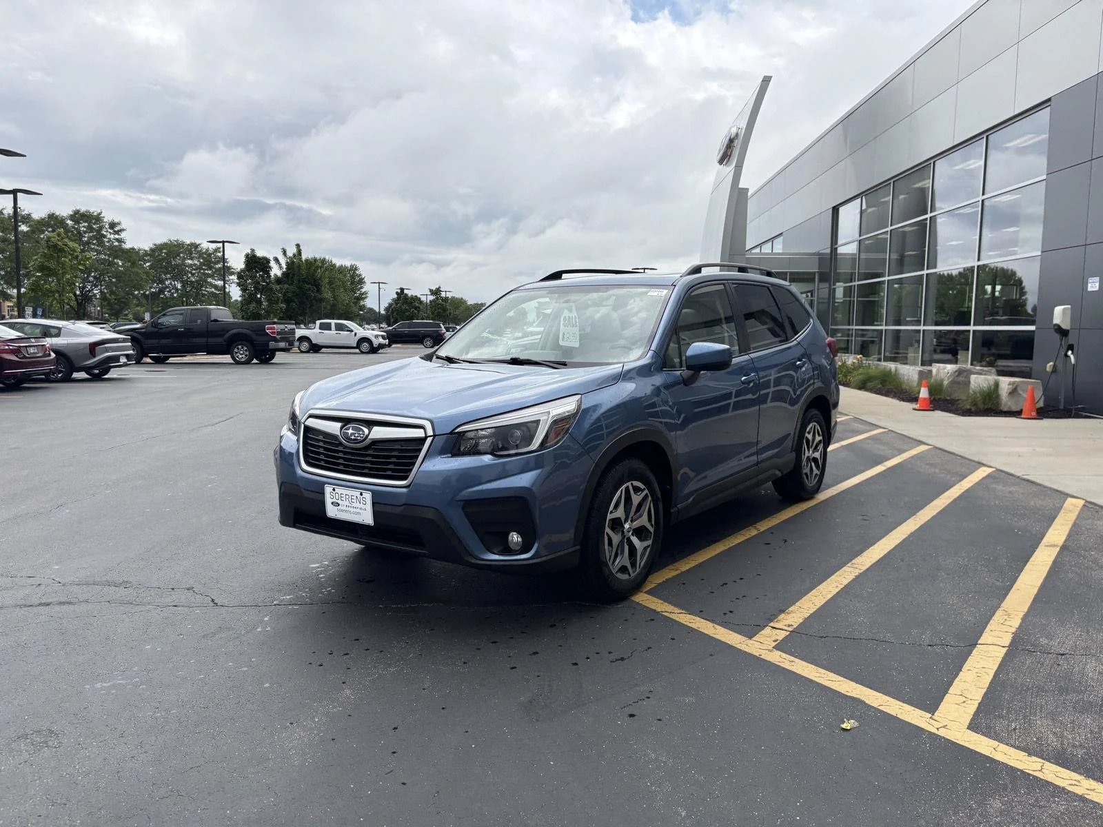 Certified Used 2021 Horizon Blue Pearl Subaru Premium image 3