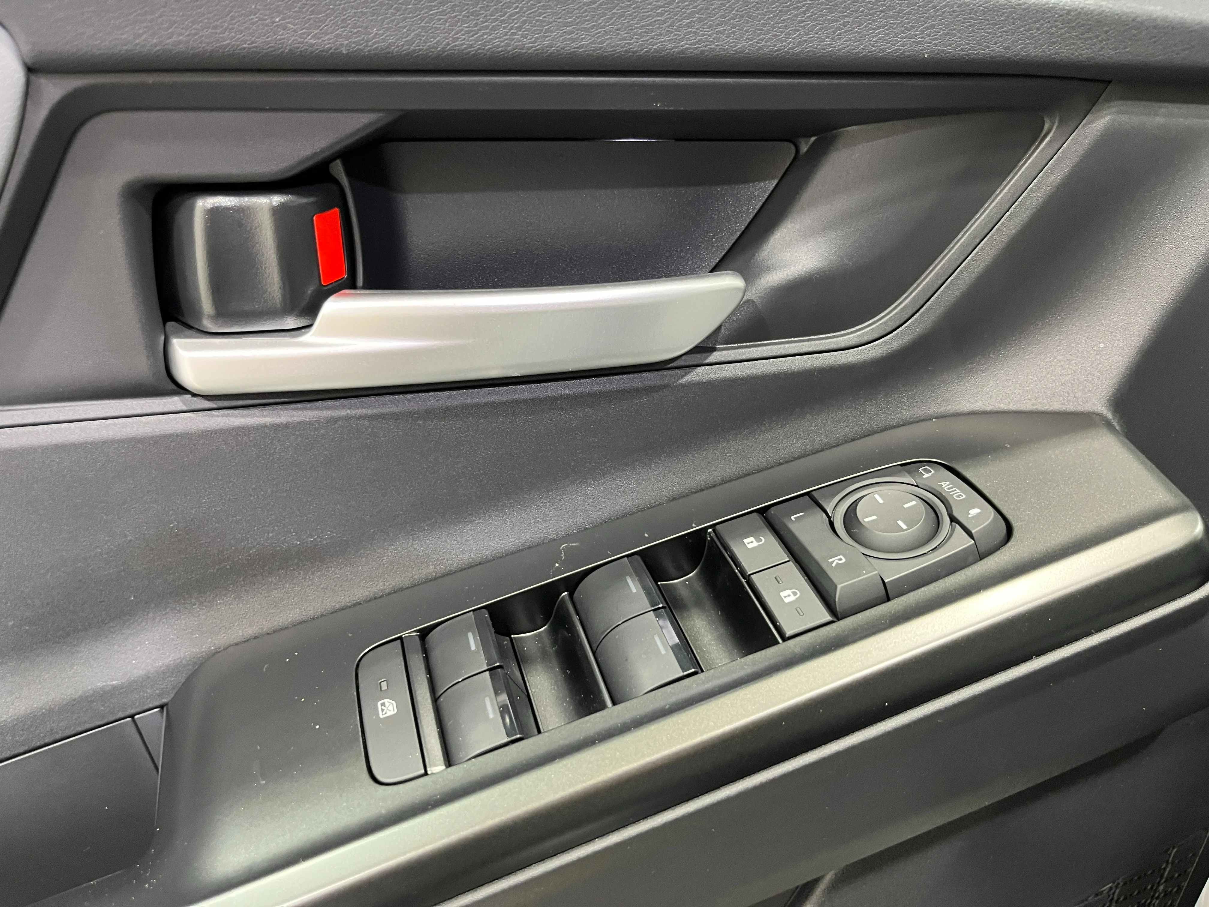 2026 Subaru Solterra Premium - Photo 13