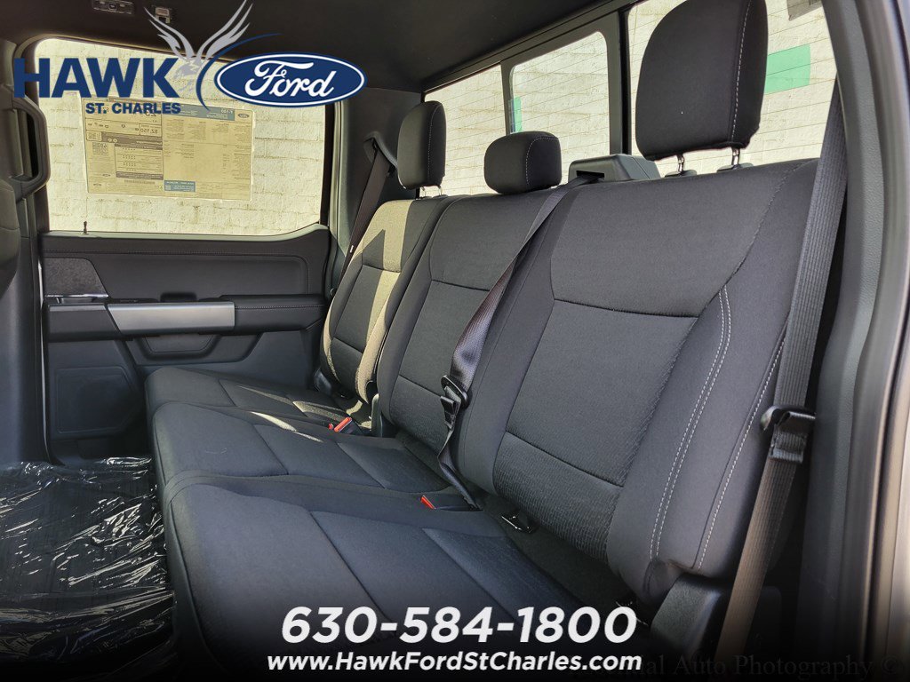New 2026 Iconic Silver Metallic Ford XLT image 9
