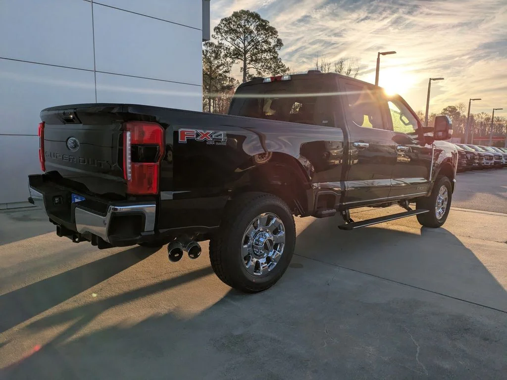New 2026 Agate Black Metallic Ford Lariat image 4