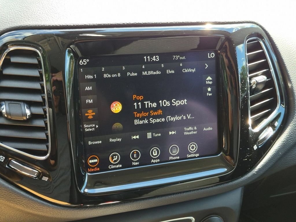 Used 2020 White Jeep Latitude image 18