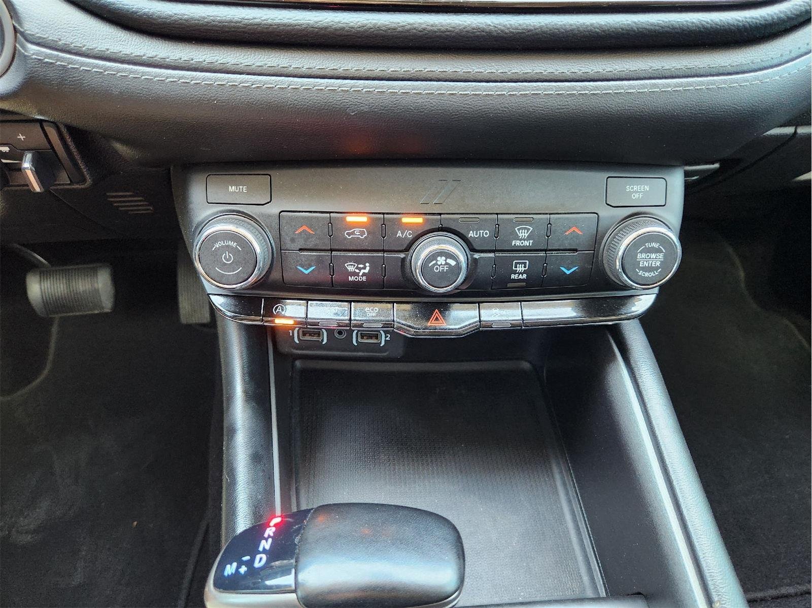 2021 Dodge Durango photo 18 of 33