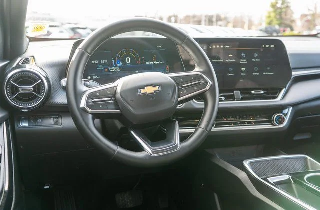 Used 2025 Blue Chevrolet LT image 14