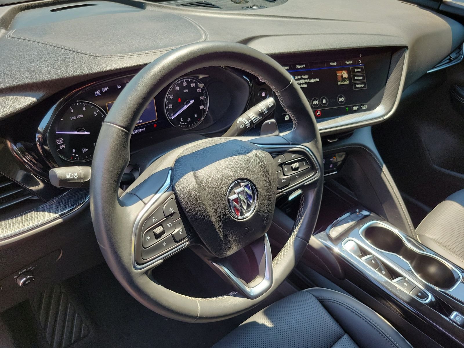 Used 2023 Red Buick Essence image 11