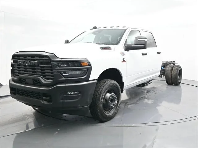 New 2026 Bright White Clear-Coat Exterior Paint RAM TRADESMAN image 1