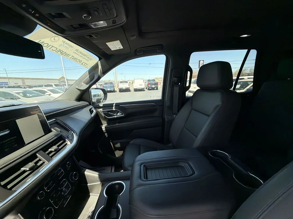 Used 2024 Black Chevrolet Z71 image 11