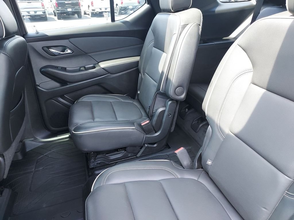 Used 2022 Black Chevrolet Premier image 29