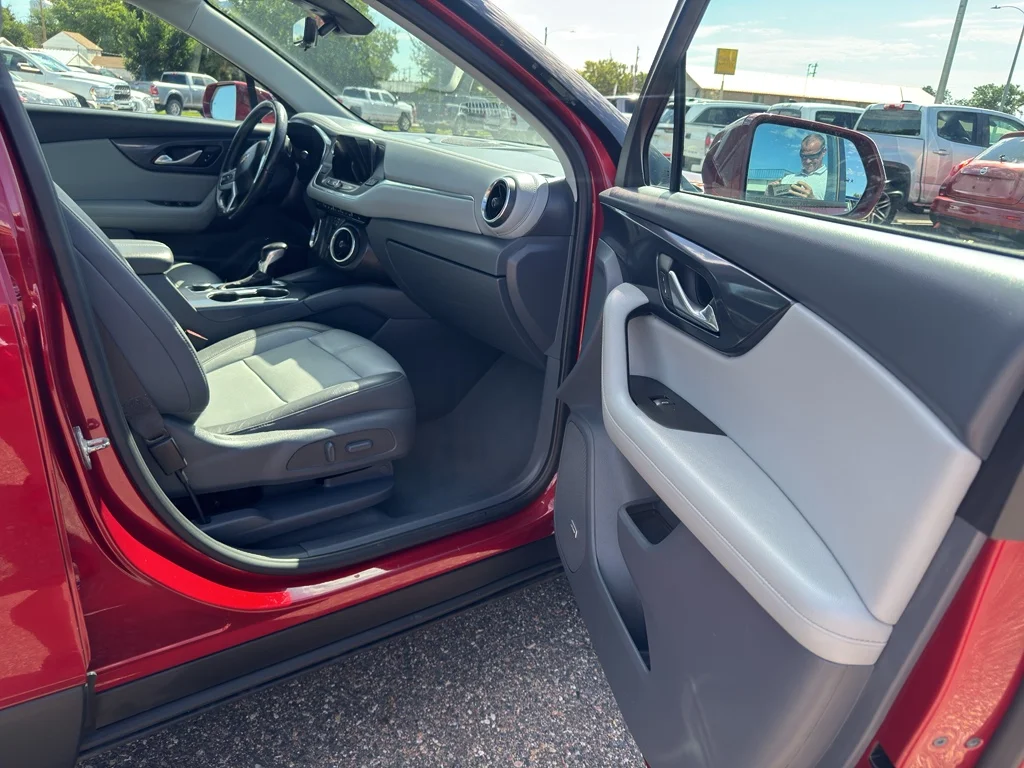 Used 2019 Cajun Red Tintcoat Chevrolet Base w/3LT image 14