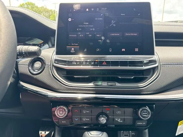 New 2026 Black Jeep Latitude image 26