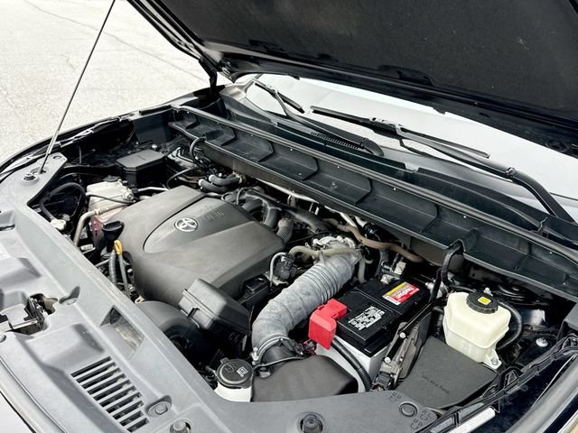 Used 2021 Black Toyota L image 26