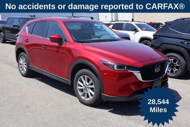 2023 Mazda CX-5 S Preferred package Auto AWD's photo
