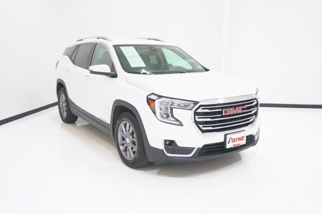 Used 2024 WHITE GMC SLT image 3