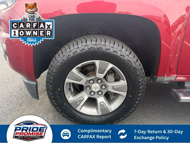 Used 2017 Red Chevrolet Z71 image 14