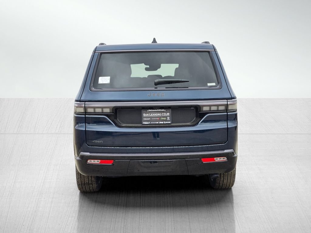 New 2026 Fathom Blue Pearl-Coat Exterior Paint (Late Availability) Jeep Limited Reserve image 5