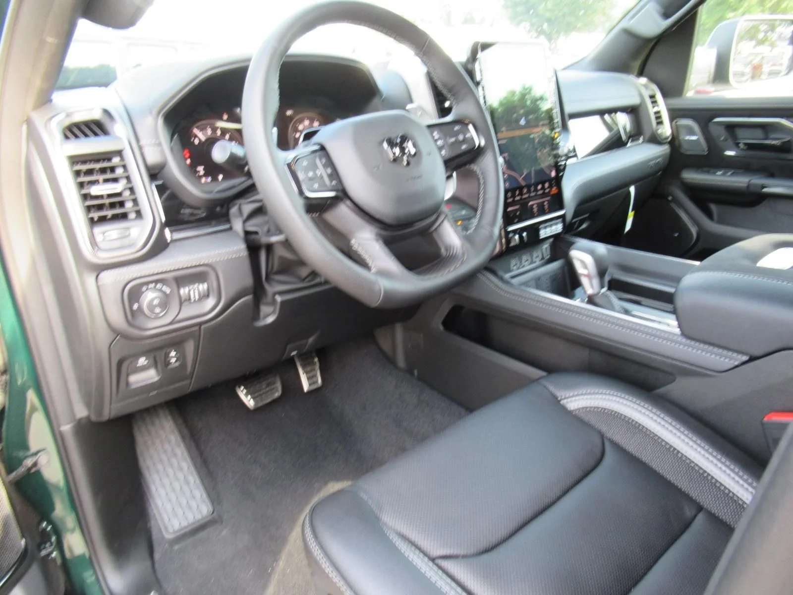 New 2026 Serrano-Green Metallic Exterior Paint RAM RHO image 18