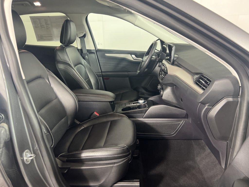 Used 2022 Gray Metallic Ford SEL image 11