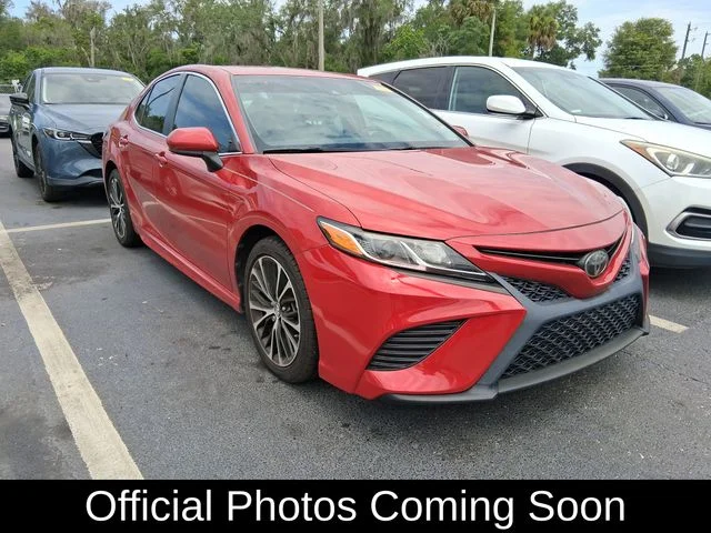 Used 2019 Red Toyota SE image 1