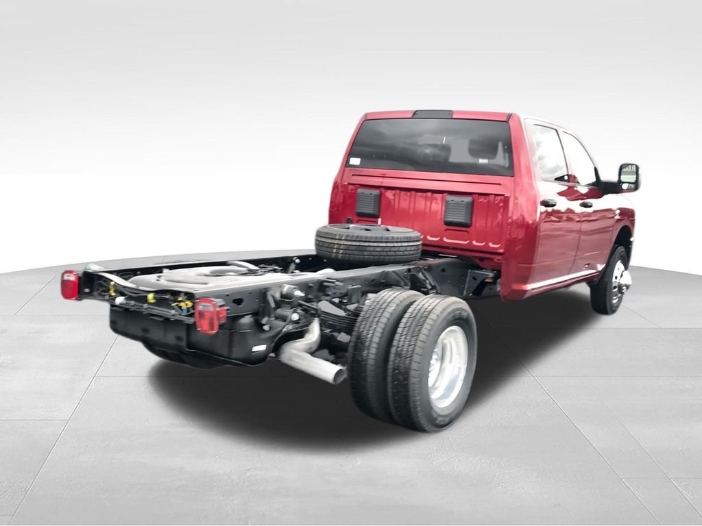 2026 RAM 3500 Chassis Tradesman - Photo 8