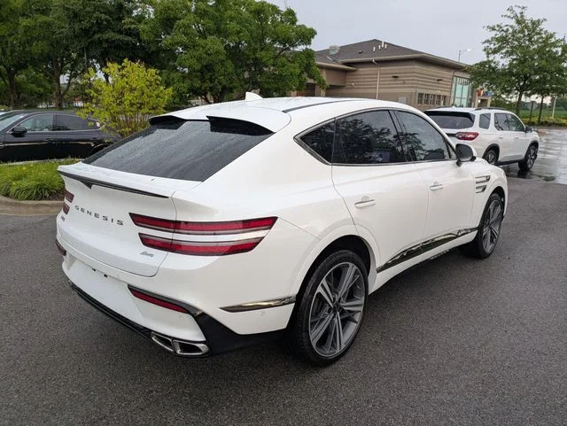 Used 2025 White Genesis 3.5T e-SC image 7