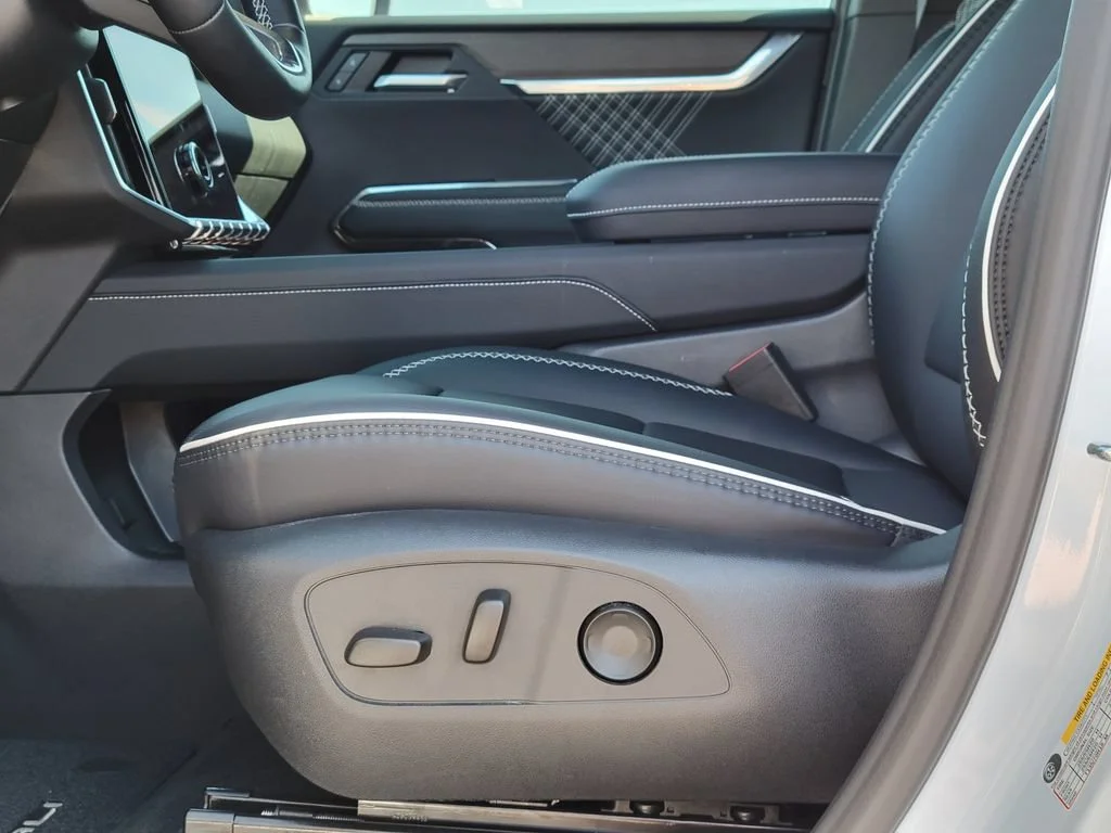 Used 2026 Glacier White Tricoat GMC Denali image 24