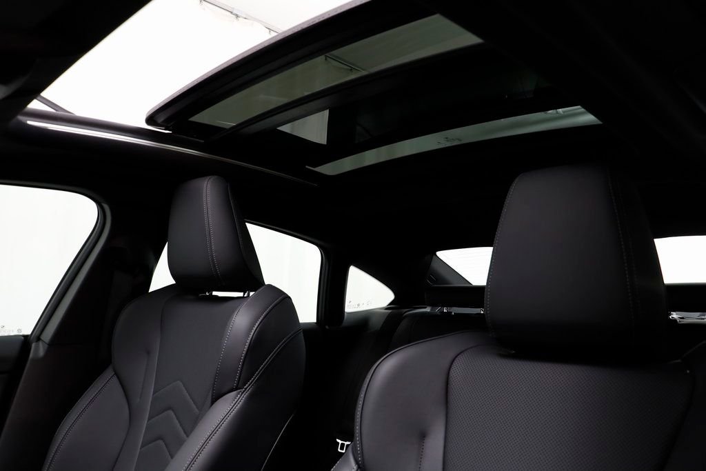 2025 BMW 2 Series 228 - Photo 13