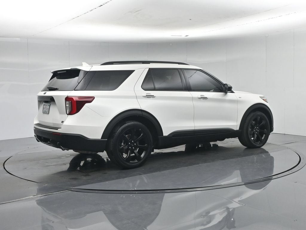 Certified Used 2024 White Ford ST-Line image 35