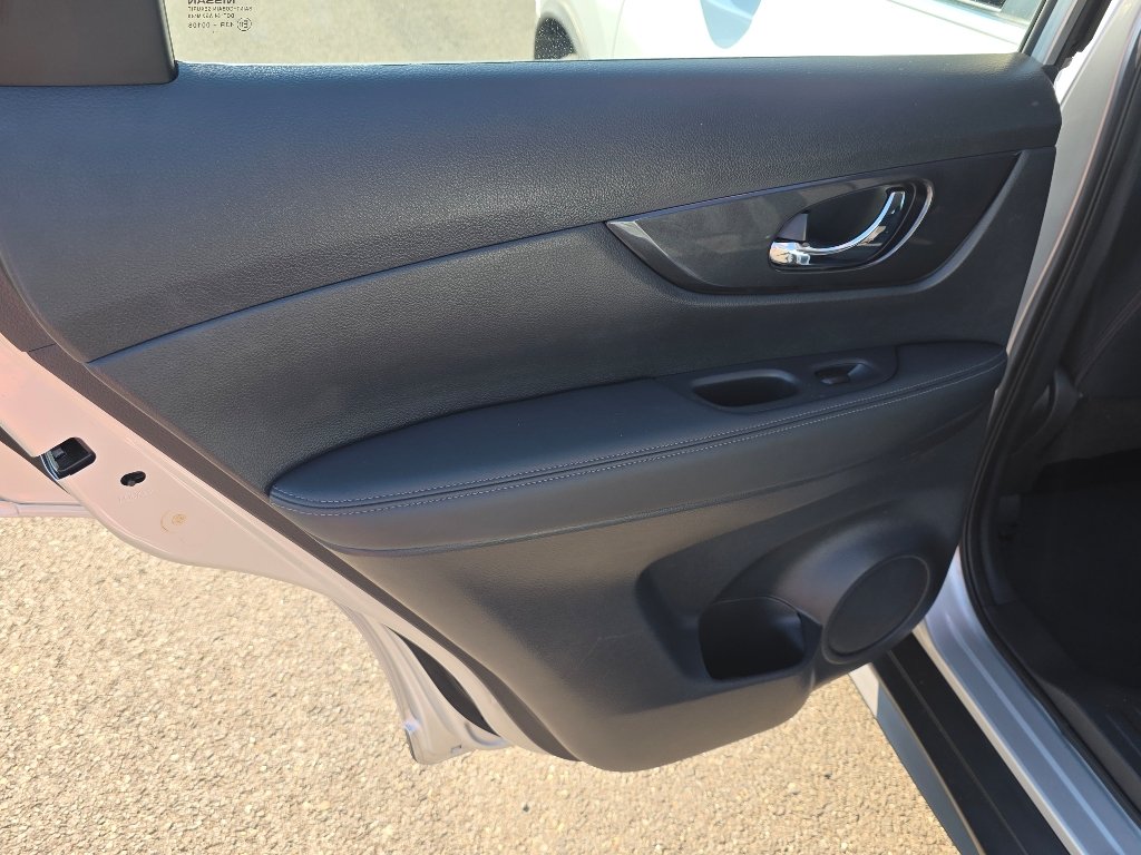 2017 Nissan Rogue S - Photo 22