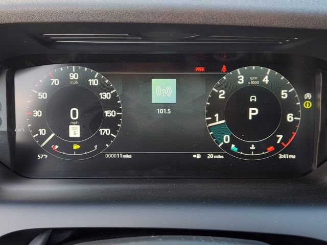 Used 2026 Silver Land Rover Landmark image 11