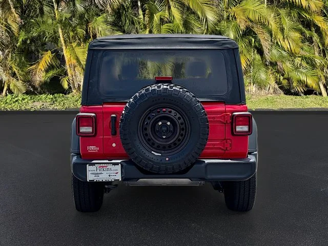 Used 2020 Red Jeep Sport S image 6