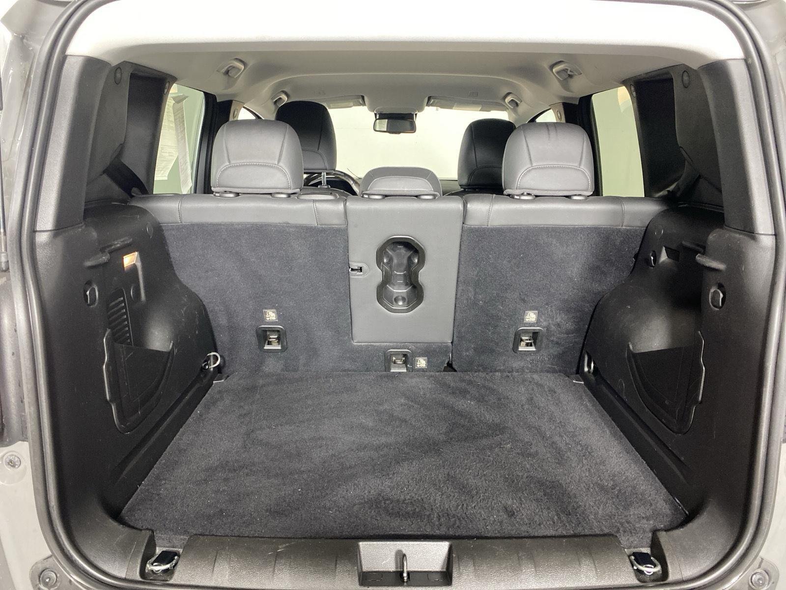 Used 2020 Sting-Gray Clearcoat Jeep Limited image 25