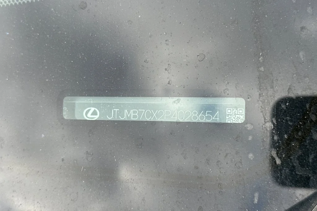 Used 2023 Green Lexus 600 F SPORT image 3