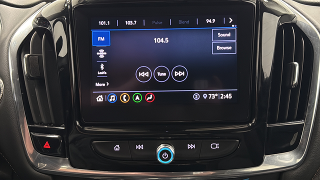 Used 2021 Summit White Chevrolet RS image 31