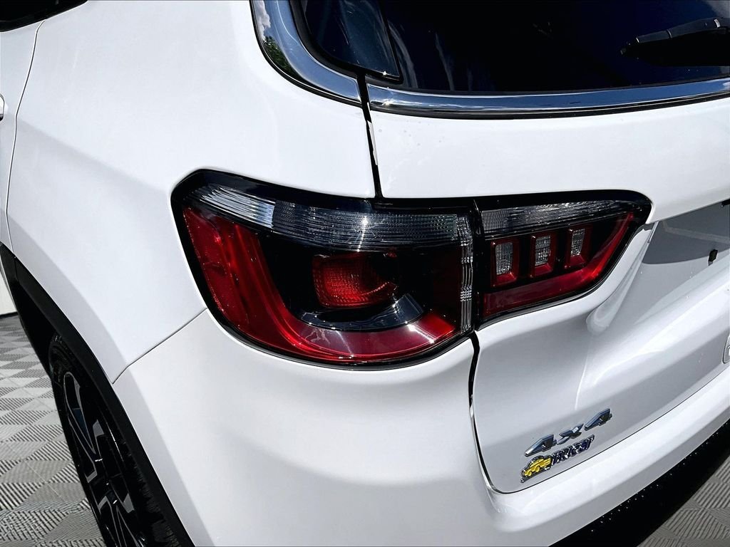 Used 2022 White Jeep Limited image 27