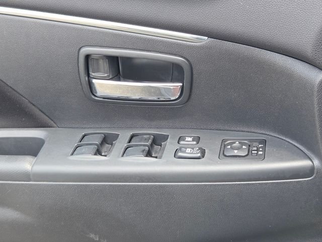 Used 2021  Mitsubishi 2.0 ES image 27