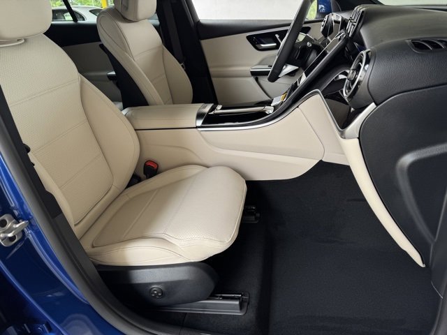 2025 Mercedes-Benz GLC Base - Photo 32