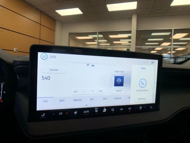 New 2025 Azure Gray Metallic Tri-Coat Ford XLT image 15