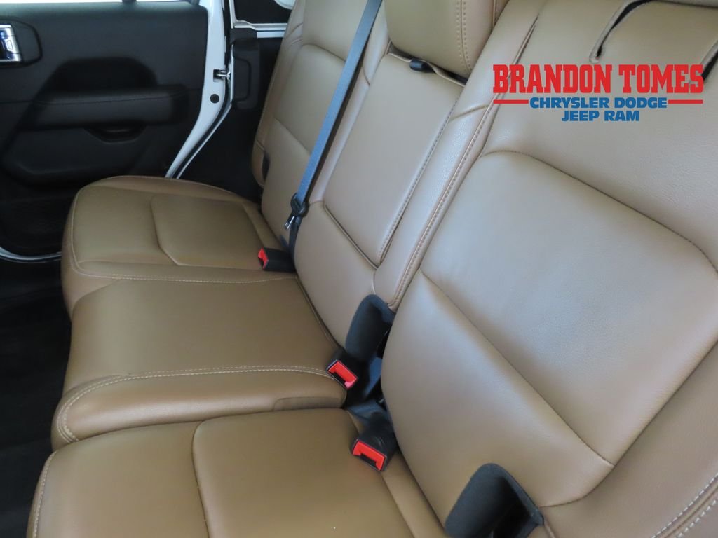 Used 2021 White Jeep Unlimited Rubicon image 21