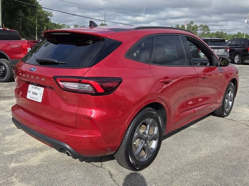 Used 2024 Rapid Red Metallic Tinted Clearcoat Ford ST-Line image 13