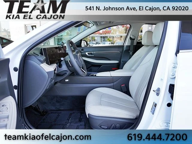 Used 2024 White Hyundai Limited image 13