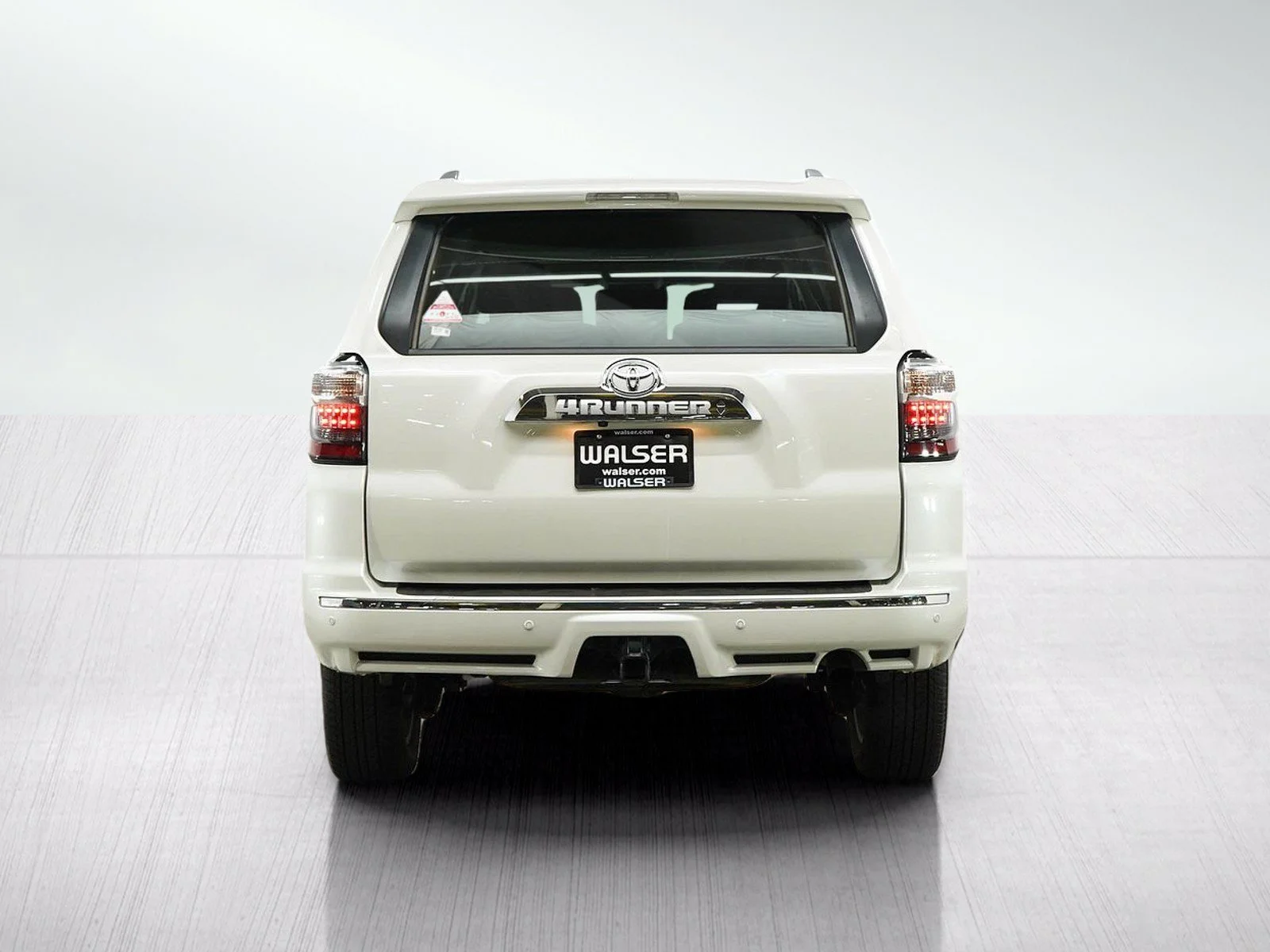 Used 2023 Blizzard Pearl Toyota Limited 4WD image 5
